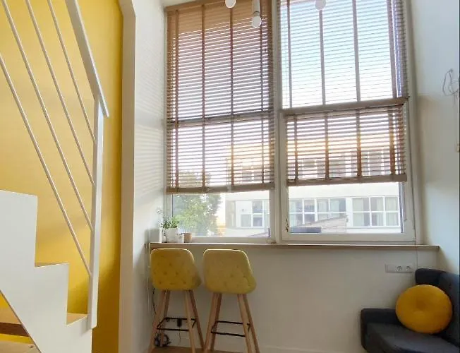 Yellow Loft Apartment Vilnius